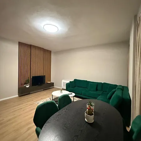 Petalier Lejlighed Tirana