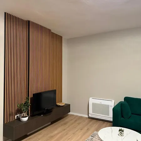 Petalier Tirana